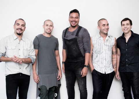 Sorriso Maroto e Turma do Pagode fazem show em Manaus com palco 360° 