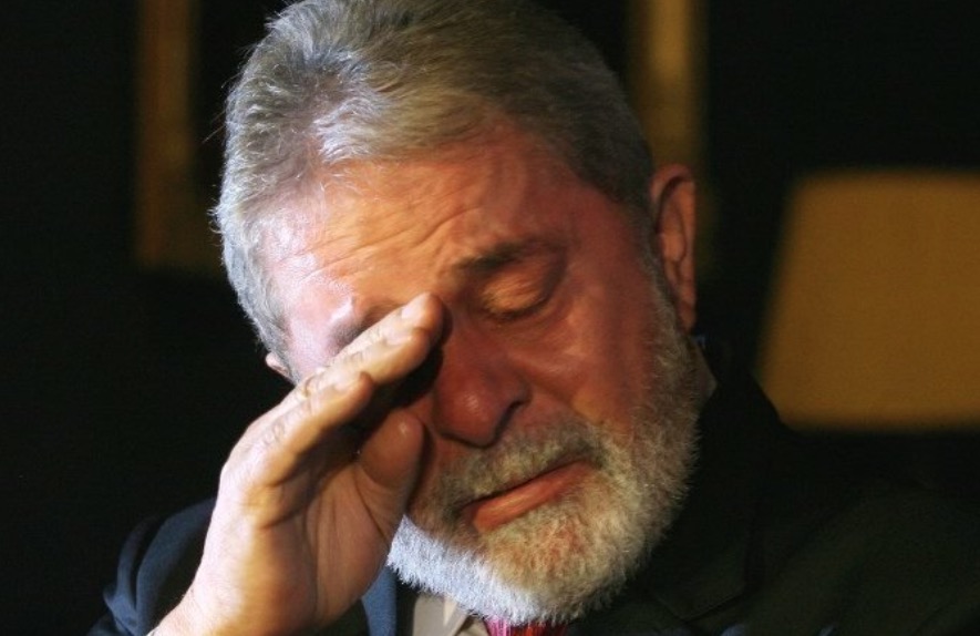 Moro dá 48 horas para defesa de Lula entregar recibos originais de aluguel 