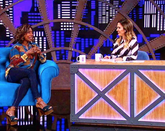 Glória Maria diz que Globo teme que ela seja presa em aeroporto