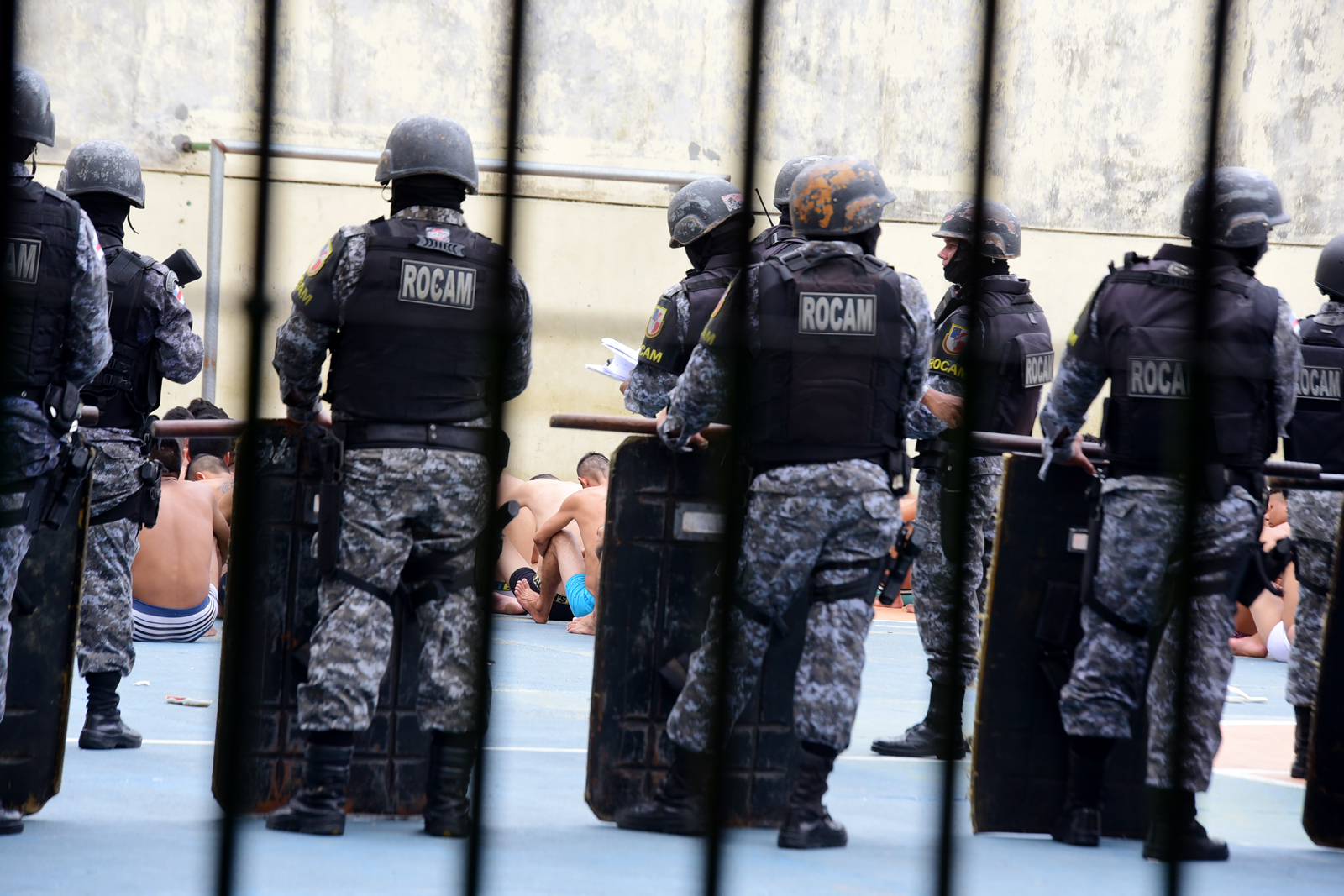 Seap inicia cronograma mensal de revistas completas em presídios do Amazonas