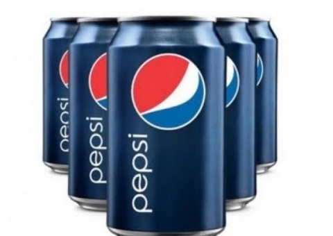 Por não aceitar fim de namoro, homem mata ex-namorada e ex-sogro a tiros