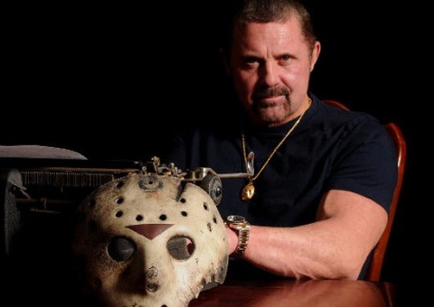 Conheça a história trágica do ator que viveu Jason em Sexta-Feira 13