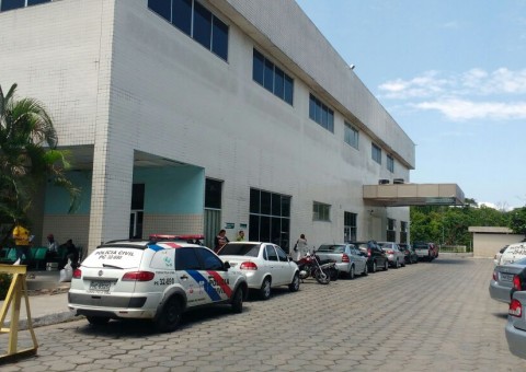 Em Manaus, mulher morre com tiro no peito durante assalto