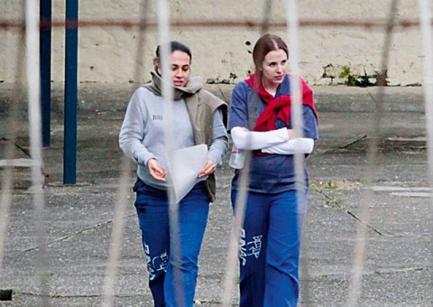 Ao ganhar liberdade pela primeira vez, Anna Jatobá pediu conselhos a Suzane 