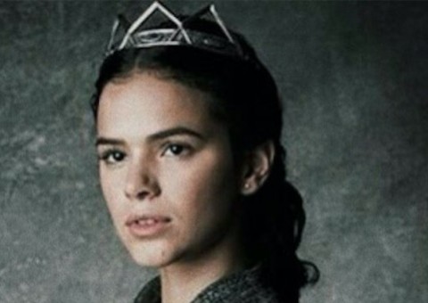 Bruna Marquezine aparece poderosíssima como princesa vilã para nova novela