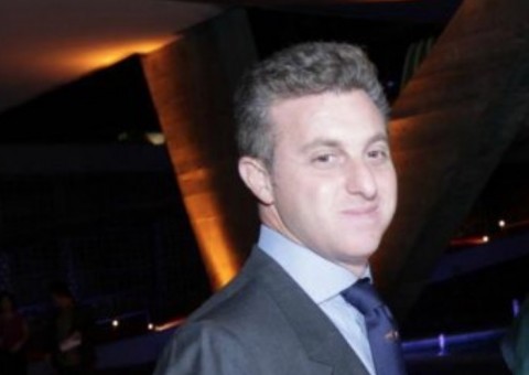 Luciano Huck terá que pagar multa e retirar cerca por degradação ambiental