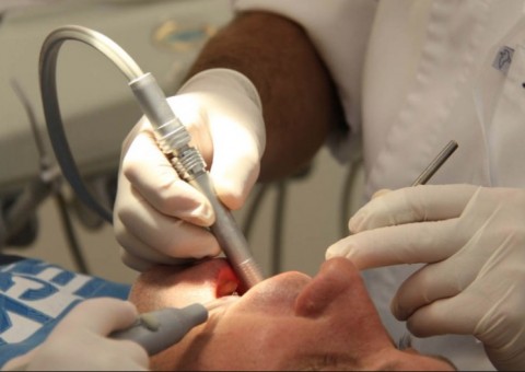 Ifam oferece serviços gratuitos de beleza, odontológico e mais neste sábado em Manaus