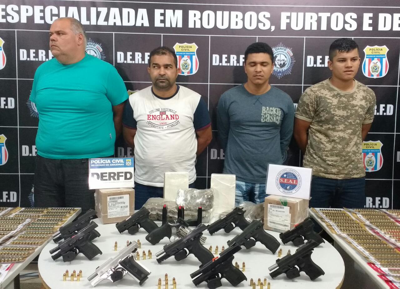 Gerente e ex-funcionário são presos suspeitos de assalto a loja de caça e pesca em Manaus