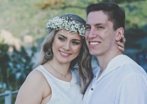 Ex-goleiro sobrevivente da Chapecoense vai se casar após ter cerimônia adiada por tragédia