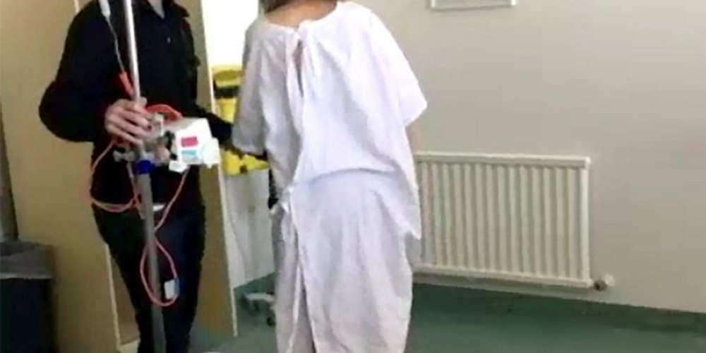 Universitária inala 360 tubos de 'gás do sorriso' e algo terrível acontece