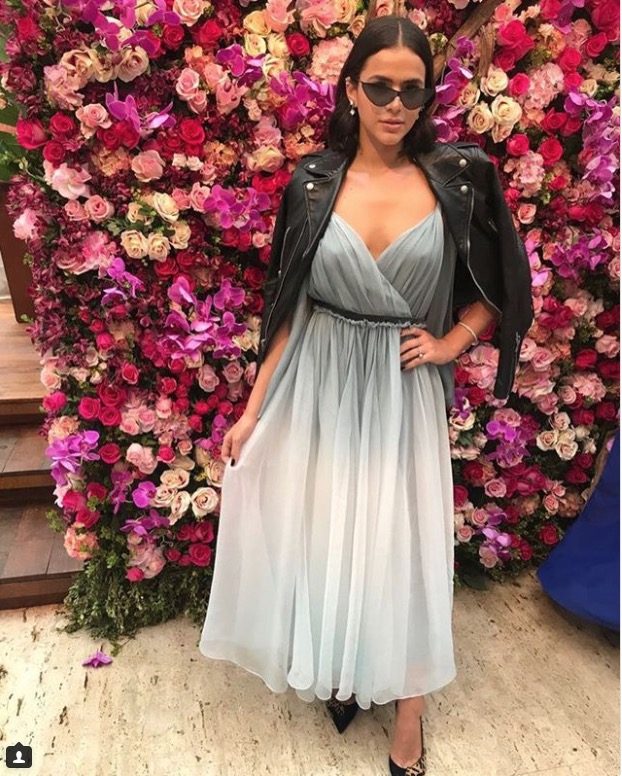 Bruna Marquezine fala sobre roupa usada no casamento de Marina Ruy Barbosa