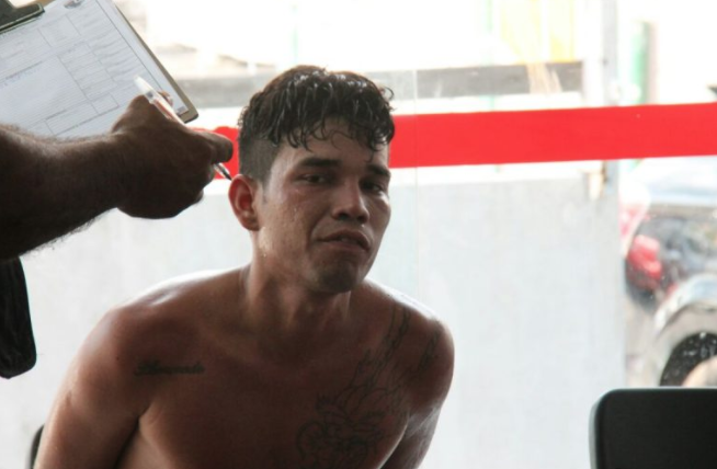 Homem é preso suspeito de agredir e tentar esfaquear os pais em Manaus
