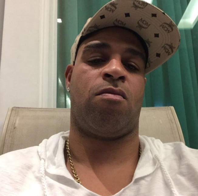 Adriano Imperador faz desabafo sobre suposta 'macumba' feita por mulher; Vídeo