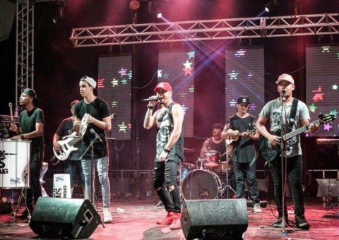 Vem k Sambar e Uendel Pinheiro agitam Moai Restobar