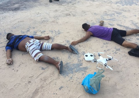 Dois são presos em flagrante com drone tentando levar celulares para penitenciária em Manaus