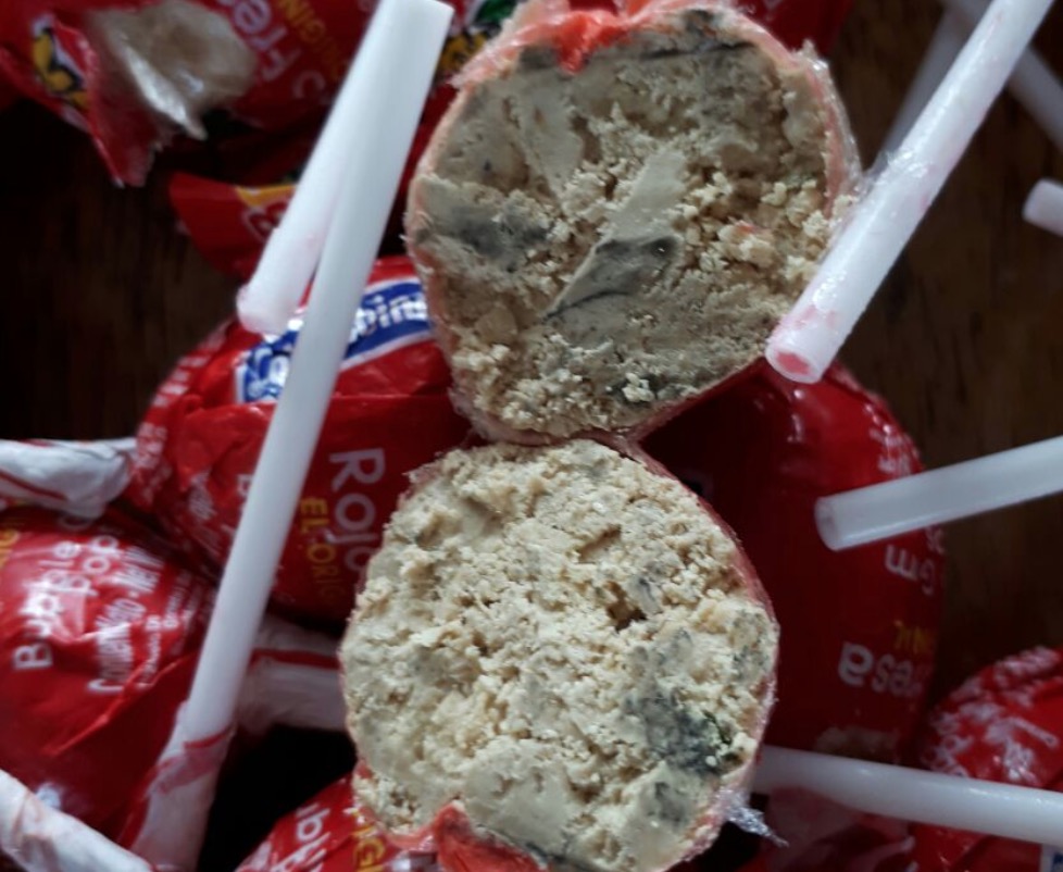 Pirulitos com recheio de cocaína são encontrados em embarcação no Amazonas