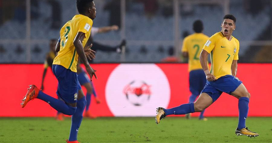 Brasil bate Alemanha de virada e vai pegar a Inglaterra na semi do Mundial Sub-17