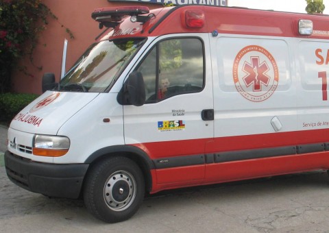 Criança fica gravemente ferida após ser arrastada por motocicleta desgovernada em Manaus