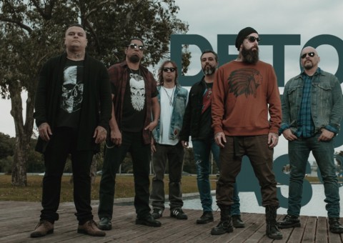 Show do Detonautas  e Halloween do Porão marcam virada do mês