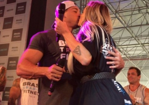 Após beijo, Juju Salimeni fala sobre reconciliação com Felipe Franco