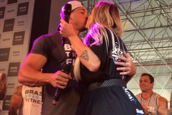 Após beijo, Juju Salimeni fala sobre reconciliação com Felipe Franco