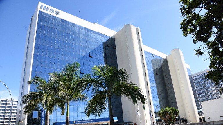 AGU e parceiros firmam acordo para ressarcir vítimas de fraudes no INSS