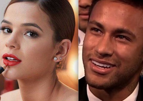 Neymar grava vídeo e imagem de Bruna Marquezine ao fundo chama atenção