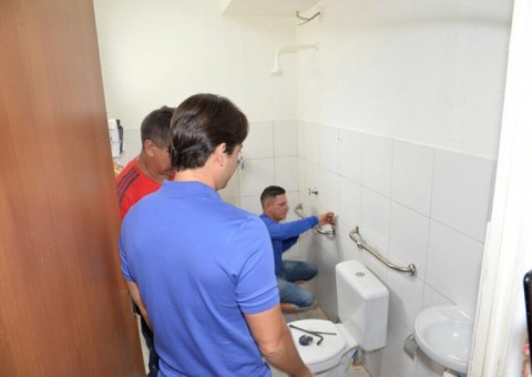 Suhab fiscaliza obras no Viver Melhor III.. "Nossa gestão é assim, participativa"