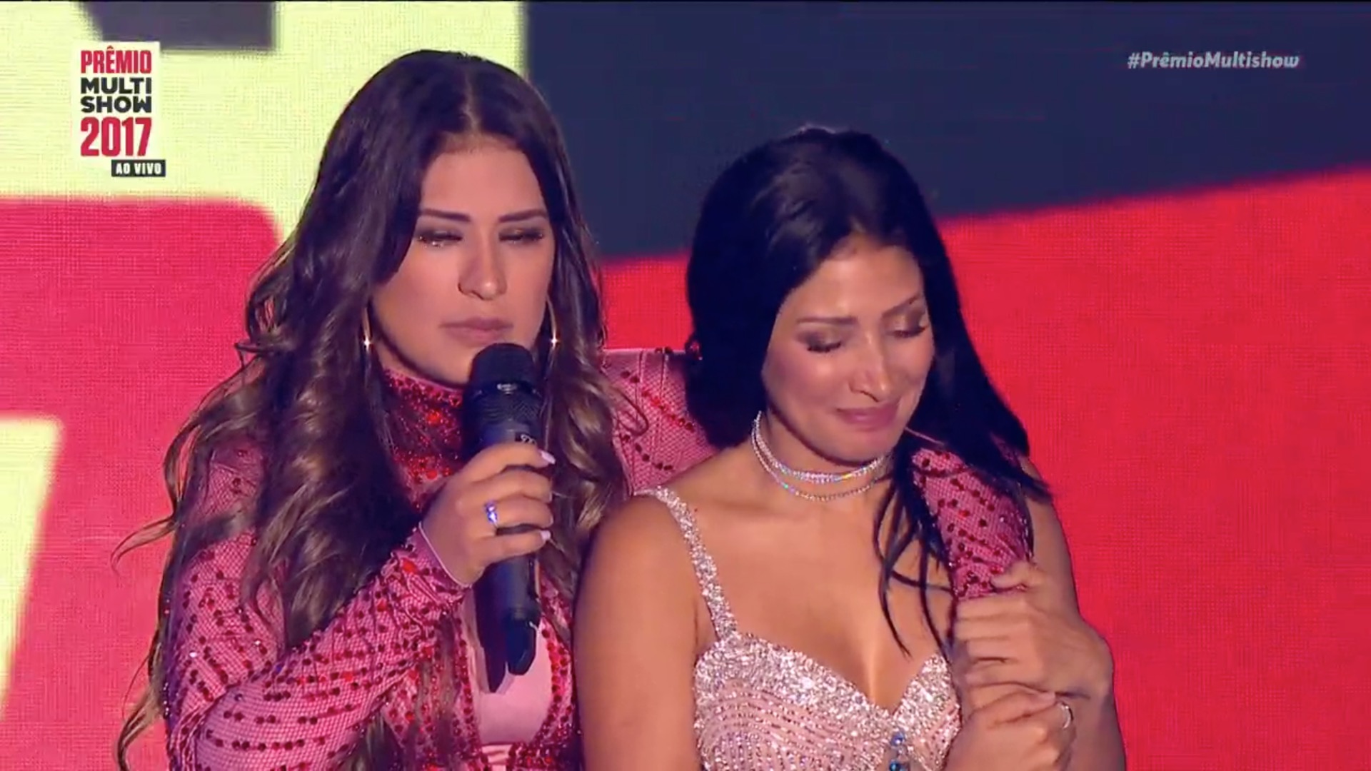 Simaria se declara para marido 'misterioso' e vai às lágrimas no Prêmio Multishow