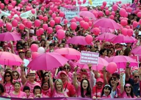 ‘Caminhada das Vitoriosas’ marca encerramento da programação pelo Outubro Rosa