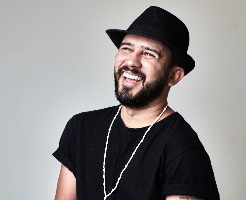 Poeta Bráulio Bessa invade Manaus com palestra/espetáculo neste sábado