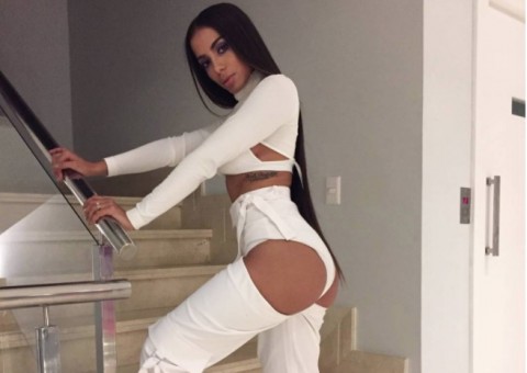 Anitta revela o que noivo acha dos looks ousados