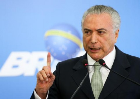 Temer passa mal e é levado para hospital em Brasília