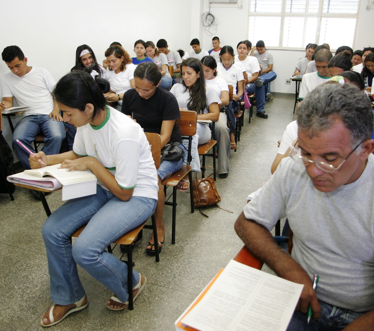 Cetam realiza processo seletivo em 25 municípios do Amazonas neste domingo