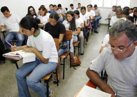 Cetam realiza processo seletivo em 25 municípios do Amazonas neste domingo