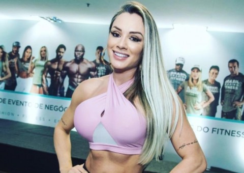 Juju Salimeni assume uso de anabolizante e revela doença