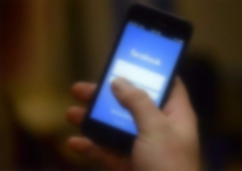 Adolescente é apreendido após matar a mãe e publicar post de luto no Facebook