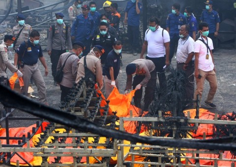 Explosão em fábrica de fogos de artifício deixa mais de 25 mortos na Indonésia