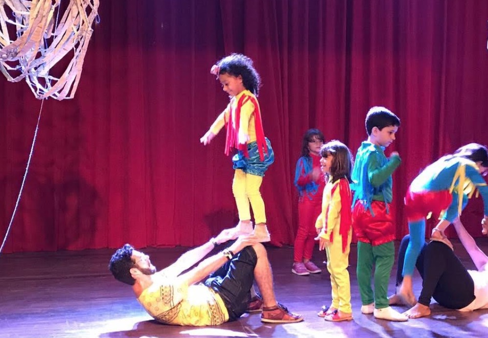 Atividades circenses encerram o mês das crianças no Park Vieiralves