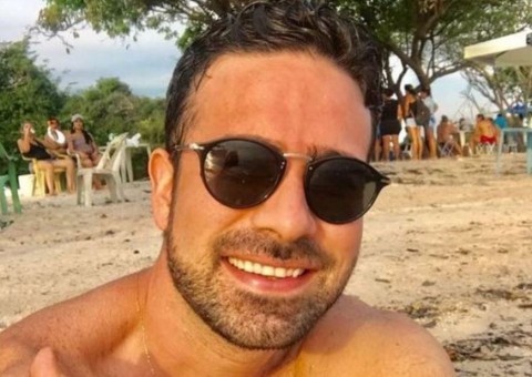 Buscas por cantor Michael Lacerda são encerradas pela Marinha