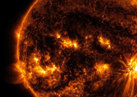 Nasa publica vídeo de nova explosão solar fascinante