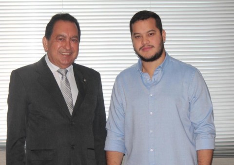  TRE-AM e Adail Filho assinam termo para acelerar recadastramento biométrico em Coari 