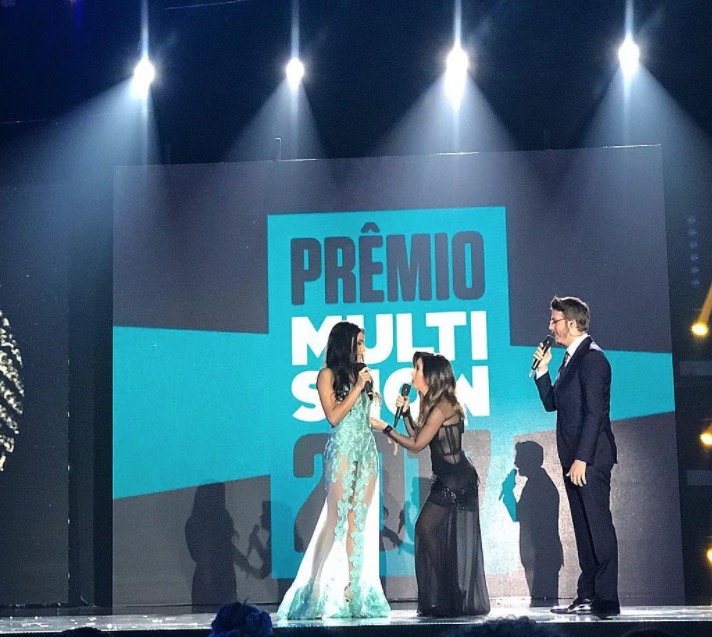 Ex-BBB Emilly usa vestido igual ao de Vivian e internautas não perdoam