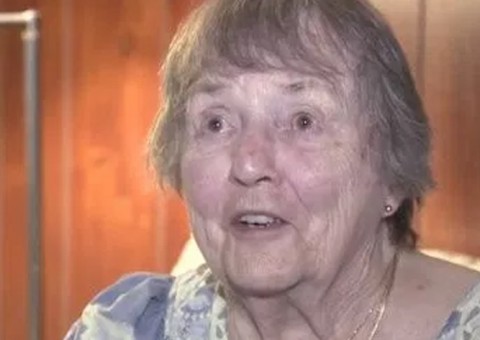 Nua, idosa de 91 anos persegue ladrão e impede roubo em residência