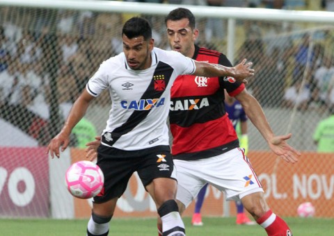 Flamengo e Vasco jogam mal e empatam sem gols no Maracanã