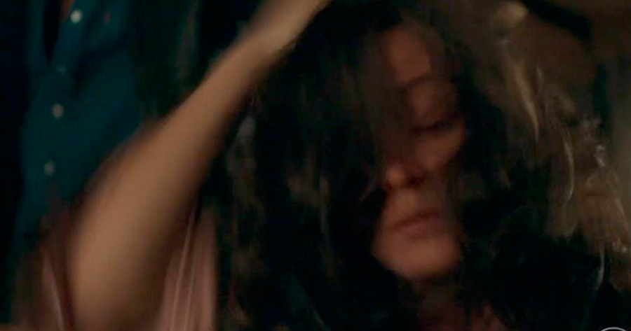  O outro lado do Paraíso: Após ser espancada, Clara decide fazer algo inacreditável por Gael