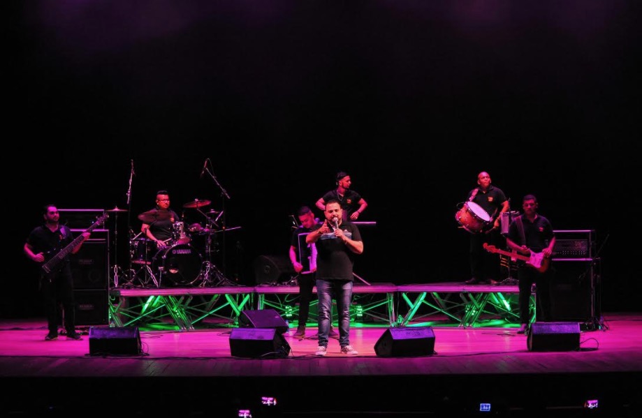 Xiado da Xinela grava DVD no Teatro Amazonas