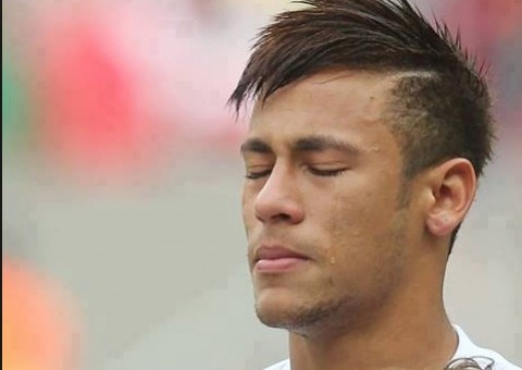 Neymar reconhece erro e diz estar arrependido e infeliz em Paris  