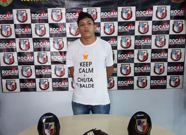 Foragido da Justiça é preso após tentar assaltar ônibus em Manaus