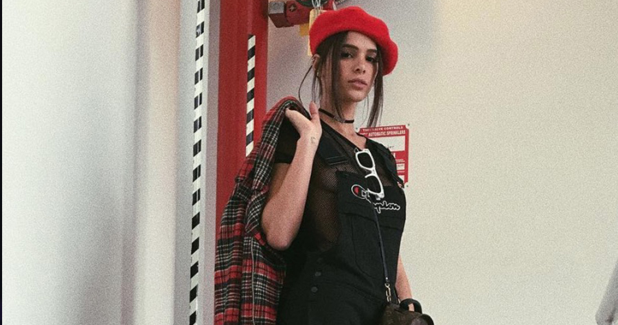 Bruna Marquezine fala sobre suposto romance com empresário após flagra